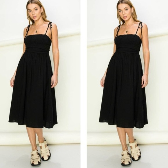 Firefly Lane Boutique1 Dresses & Skirts - Perfect Timing Pleated A-Line Dress